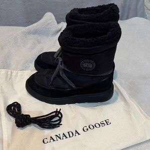 Canada Goose Women's Black Demma Puffer Boot